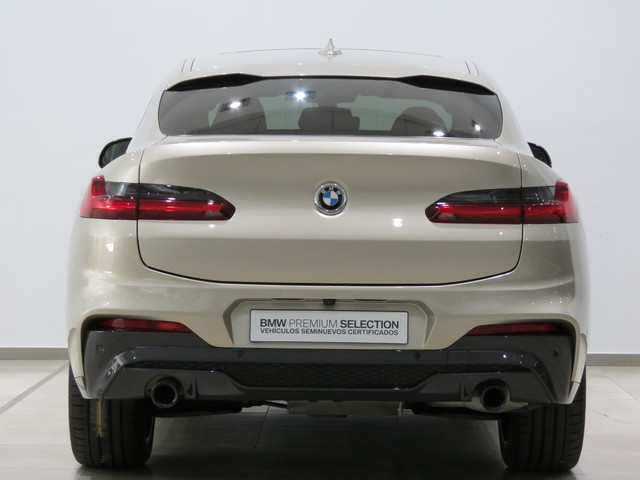 BMW X4 xDrive20d color Beige. Año 2021. 140KW(190CV). Diésel. En concesionario GANDIA Automoviles Fersan, S.A. de Valencia