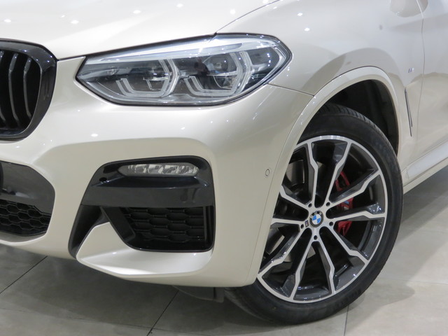 BMW X4 xDrive20d color Beige. Año 2021. 140KW(190CV). Diésel. En concesionario GANDIA Automoviles Fersan, S.A. de Valencia