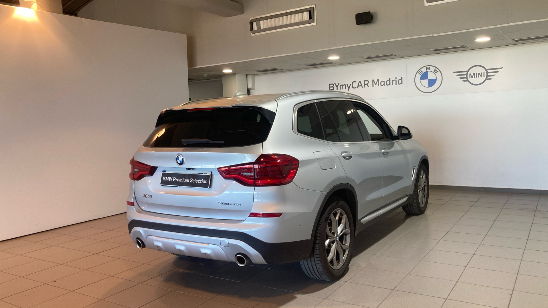 BMW X3 xDrive20d color Gris Plata. Año 2019. 140KW(190CV). Diésel. En concesionario BYmyCAR Madrid - Alcalá de Madrid