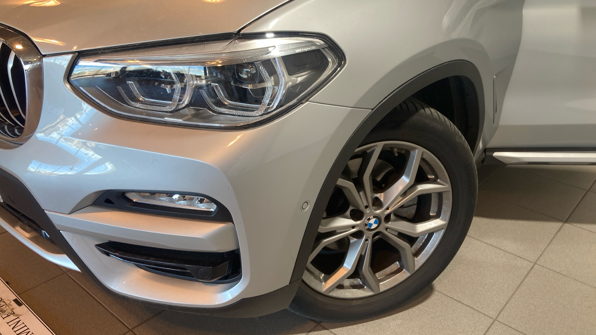 BMW X3 xDrive20d color Gris Plata. Año 2019. 140KW(190CV). Diésel. En concesionario BYmyCAR Madrid - Alcalá de Madrid