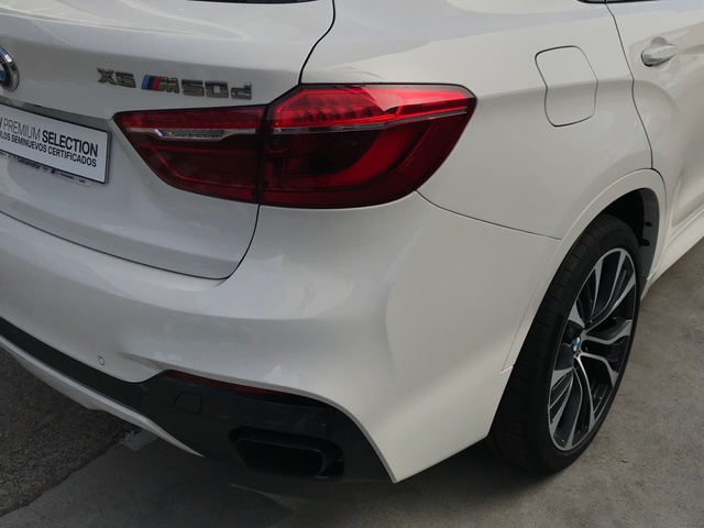 BMW X6 xDrive M50d color Blanco. Año 2018. 280KW(381CV). Diésel. En concesionario Celtamotor Vigo  de Pontevedra