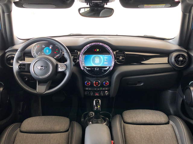 fotoG 6 del MINI MINI 5 Puertas Cooper 100 kW (136 CV) 136cv Gasolina del 2023 en Madrid