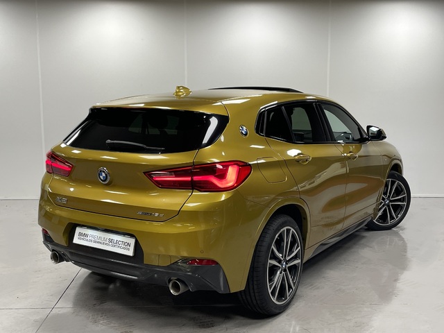 BMW X2 sDrive18d color Oro. Año 2020. 110KW(150CV). Diésel. En concesionario Maberauto de Castellón