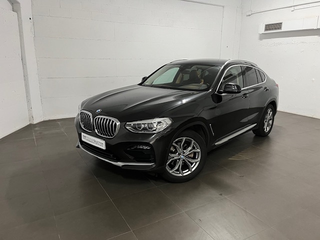 BMW X4 xDrive20d color Gris. Año 2020. 140KW(190CV). Diésel. En concesionario Amiocar S.A. de Coruña