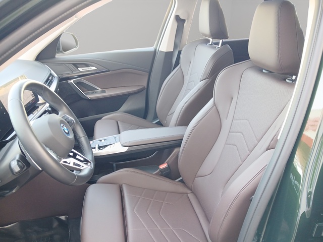 BMW X1 xDrive25e color Verde. Año 2024. 180KW(245CV). Híbrido Electro/Gasolina. En concesionario FINESTRAT Automoviles Fersan, S.A. de Alicante