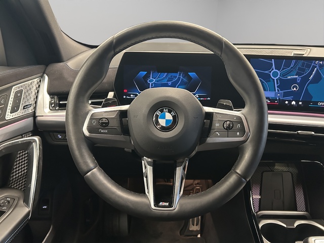 BMW X2 sDrive18d color Negro. Año 2024. 110KW(150CV). Diésel. En concesionario GANDIA Automoviles Fersan, S.A. de Valencia