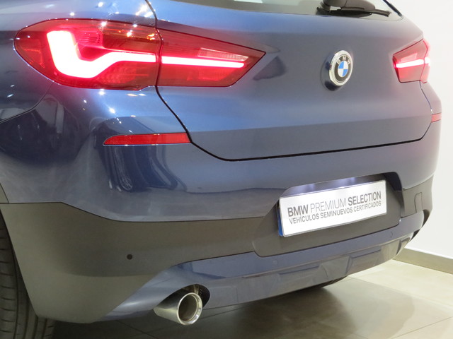 BMW X2 sDrive16d color Azul. Año 2021. 85KW(116CV). Diésel. En concesionario GANDIA Automoviles Fersan, S.A. de Valencia