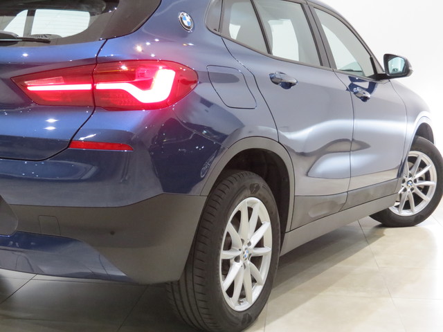 BMW X2 sDrive16d color Azul. Año 2021. 85KW(116CV). Diésel. En concesionario GANDIA Automoviles Fersan, S.A. de Valencia