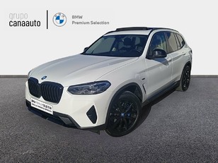 Fotos de BMW X3 xDrive30e color Blanco. Año 2022. 215KW(292CV). Híbrido Electro/Gasolina. En concesionario CANAAUTO - TACO de Sta. C. Tenerife