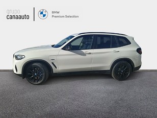 Fotos de BMW X3 xDrive30e color Blanco. Año 2022. 215KW(292CV). Híbrido Electro/Gasolina. En concesionario CANAAUTO - TACO de Sta. C. Tenerife