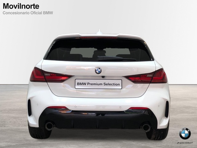 BMW Serie 1 118d color Blanco. Año 2023. 110KW(150CV). Diésel. En concesionario Movilnorte El Plantio de Madrid