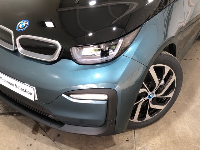 BMW i3 120Ah color Azul. Año 2021. 125KW(170CV). Eléctrico. En concesionario Movilnorte El Plantio de Madrid