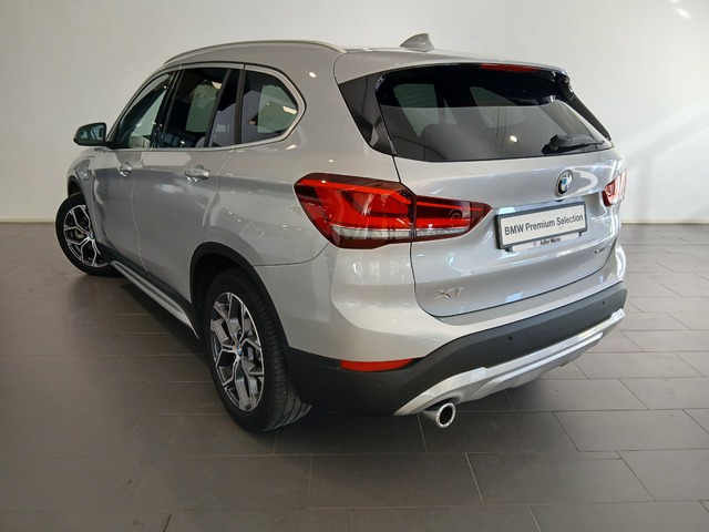 BMW X1 xDrive25e color Gris Plata. Año 2021. 162KW(220CV). Híbrido Electro/Gasolina. En concesionario Adler Motor S.L. TOLEDO de Toledo