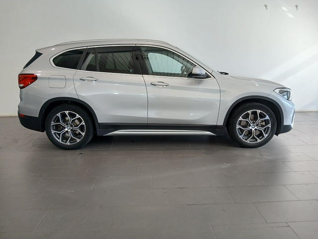 BMW X1 xDrive25e color Gris Plata. Año 2021. 162KW(220CV). Híbrido Electro/Gasolina. En concesionario Adler Motor S.L. TOLEDO de Toledo