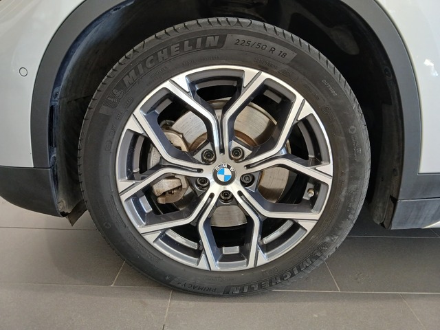 BMW X1 xDrive25e color Gris Plata. Año 2021. 162KW(220CV). Híbrido Electro/Gasolina. En concesionario Adler Motor S.L. TOLEDO de Toledo