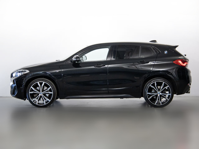 BMW X2 sDrive20i color Negro. Año 2018. 141KW(192CV). Gasolina. En concesionario Fuenteolid de Valladolid