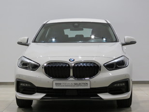 Fotos de BMW Serie 1 118i color Blanco. Año 2020. 103KW(140CV). Gasolina. En concesionario GANDIA Automoviles Fersan, S.A. de Valencia