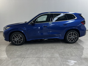 Fotos de BMW X1 sDrive18d color Azul. Año 2024. 110KW(150CV). Diésel. En concesionario Movitransa Cars Jerez de Cádiz