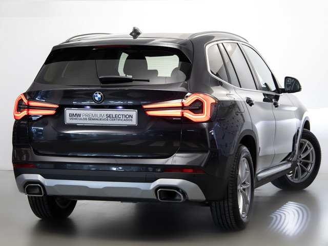 BMW X3 xDrive20i color Gris. Año 2024. 135KW(184CV). Gasolina. En concesionario Fuenteolid de Valladolid