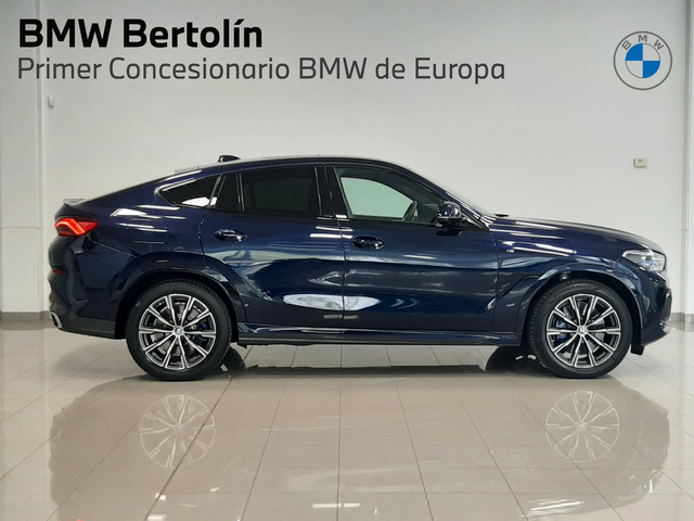 BMW X6 xDrive40d color Azul. Año 2021. 250KW(340CV). Diésel. En concesionario Automoviles Bertolin, S.L. de Valencia