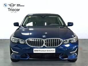 Fotos de BMW Serie 3 320i color Azul. Año 2020. 135KW(184CV). Gasolina. En concesionario Triocar Gijón (Bmw y Mini) de Asturias