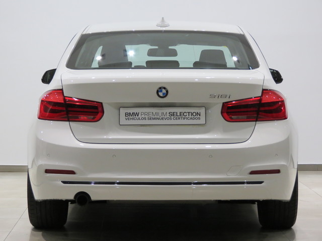 BMW Serie 3 318i color Blanco. Año 2018. 100KW(136CV). Gasolina. En concesionario GANDIA Automoviles Fersan, S.A. de Valencia