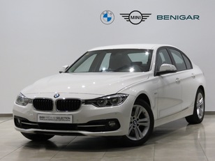 Fotos de BMW Serie 3 318i color Blanco. Año 2018. 100KW(136CV). Gasolina. En concesionario GANDIA Automoviles Fersan, S.A. de Valencia