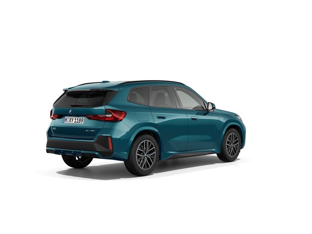 BMW X1 sDrive18d color Azul. Año 2023. 110KW(150CV). Diésel. En concesionario Celtamotor Lalín de Pontevedra