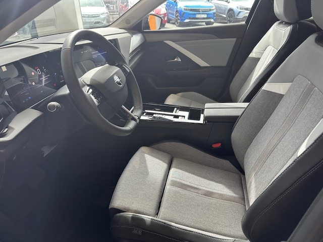 Opel Astra 1.6T PHEV Elegance Auto 133 kW (181 CV)
