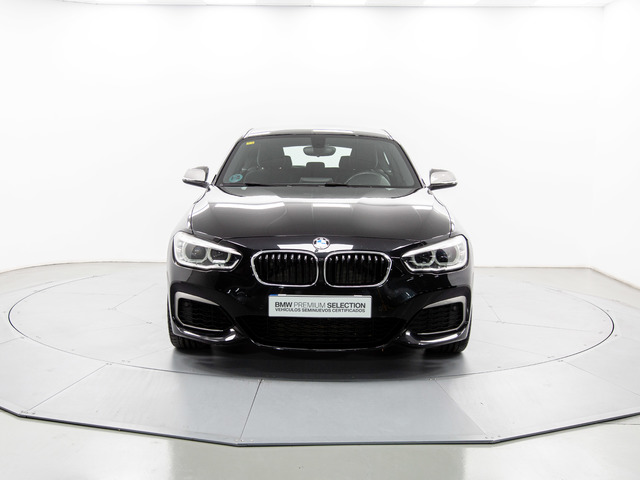 BMW Serie 1 M140i color Negro. Año 2017. 250KW(340CV). Gasolina. En concesionario Móvil Begar Alicante de Alicante