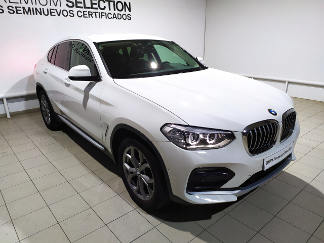 BMW X4 xDrive20d color Blanco. Año 2020. 140KW(190CV). Diésel. En concesionario Hispamovil, Orihuela de Alicante