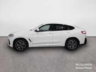 Fotos de BMW X4 xDrive30d color Blanco. Año 2022. 210KW(286CV). Diésel. En concesionario Unicars Ponent de Lleida