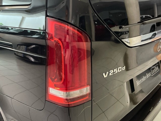 Mercedes-Benz Clase V V 250 d - 15