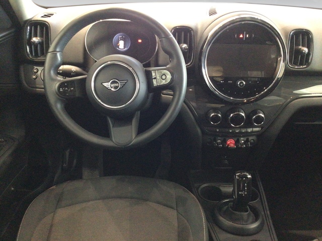 fotoG 10 del MINI MINI Countryman Cooper 100 kW (136 CV) 136cv Gasolina del 2023 en Málaga