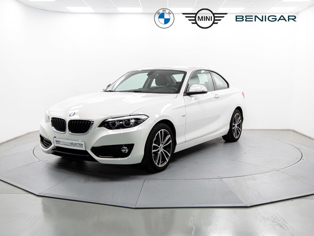 BMW Serie 2 218d Coupe color Blanco. Año 2019. 110KW(150CV). Diésel. En concesionario Movil Begar Petrer de Alicante