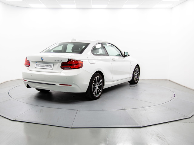 BMW Serie 2 218d Coupe color Blanco. Año 2019. 110KW(150CV). Diésel. En concesionario Movil Begar Petrer de Alicante