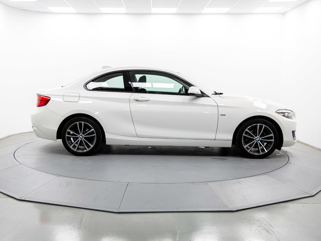 BMW Serie 2 218d Coupe color Blanco. Año 2019. 110KW(150CV). Diésel. En concesionario Movil Begar Petrer de Alicante