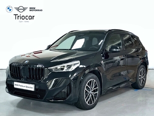 Fotos de BMW X1 sDrive18d color Negro. Año 2024. 110KW(150CV). Diésel. En concesionario Triocar Avilés (Bmw y Mini) de Asturias