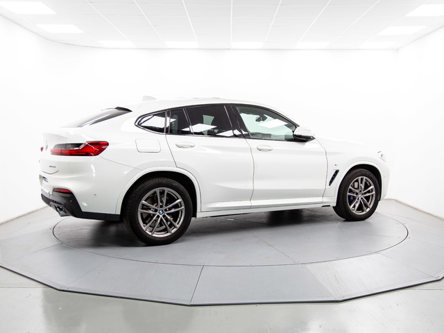 BMW X4 xDrive20d color Blanco. Año 2021. 140KW(190CV). Diésel. En concesionario Móvil Begar Alicante de Alicante