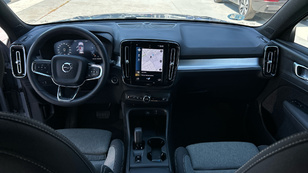 Volvo XC40 T2 Core Auto 95 kW (129 CV) - 21 Volvo XC40 T2 Ocasión 95 KW (129CV) - 21