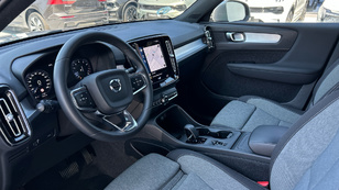 Volvo XC40 T2 Core Auto 95 kW (129 CV) - 42 Volvo XC40 T2 Ocasión 95 KW (129CV) - 42