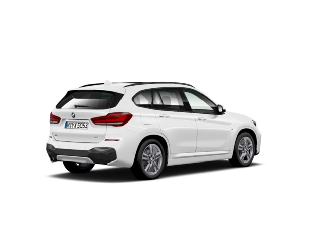 BMW X1 sDrive18i color Blanco. Año 2022. 103KW(140CV). Gasolina. En concesionario Ceres Motor S.L. de Cáceres