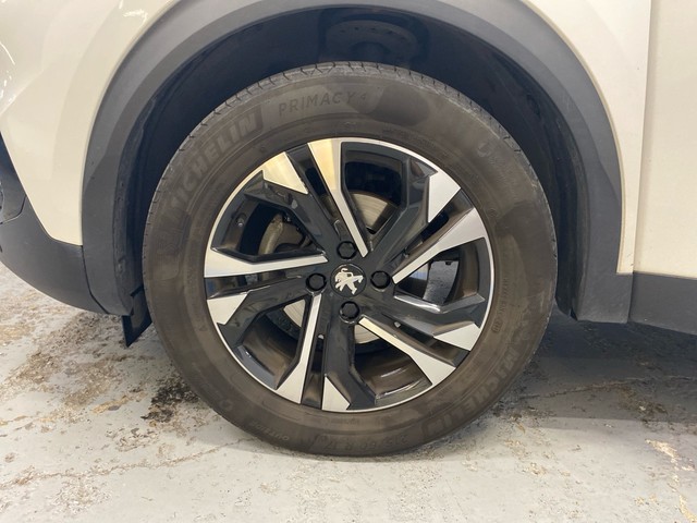 Peugeot 2008 PureTech 130 S&S Allure EAT8 96 kW (130 CV)