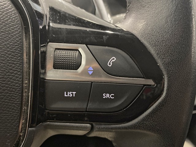 Peugeot 2008 PureTech 130 S&S Allure EAT8 96 kW (130 CV)