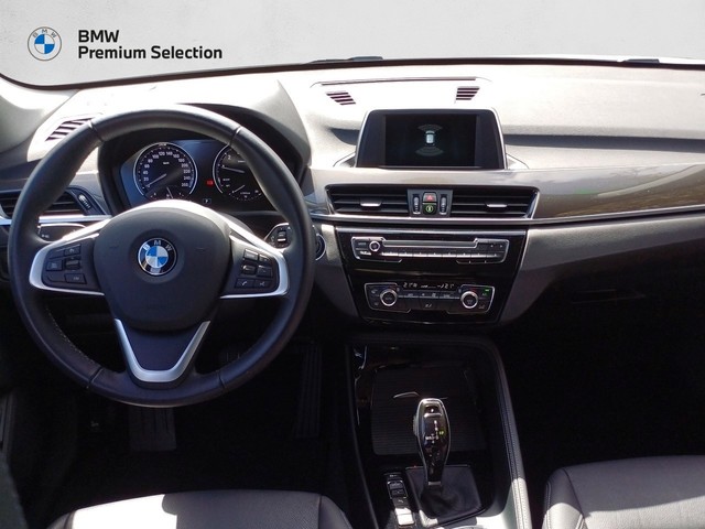 BMW X1 sDrive18i color Blanco. Año 2020. 103KW(140CV). Gasolina. En concesionario Marmotor de Las Palmas