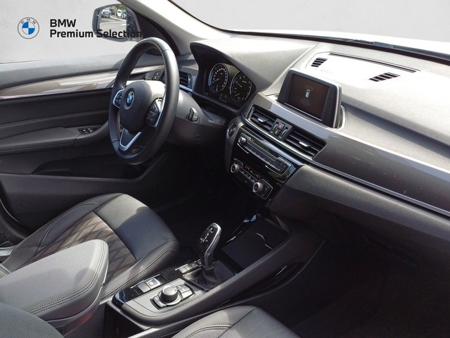 BMW X1 sDrive18i color Blanco. Año 2020. 103KW(140CV). Gasolina. En concesionario Marmotor de Las Palmas