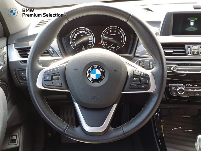 BMW X1 sDrive18i color Blanco. Año 2020. 103KW(140CV). Gasolina. En concesionario Marmotor de Las Palmas