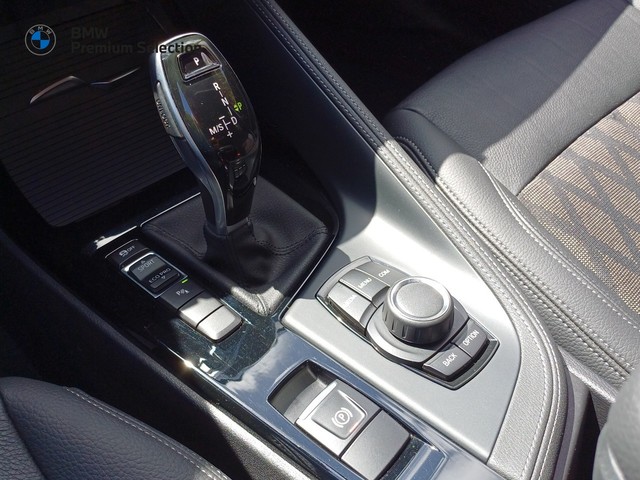 BMW X1 sDrive18i color Blanco. Año 2020. 103KW(140CV). Gasolina. En concesionario Marmotor de Las Palmas
