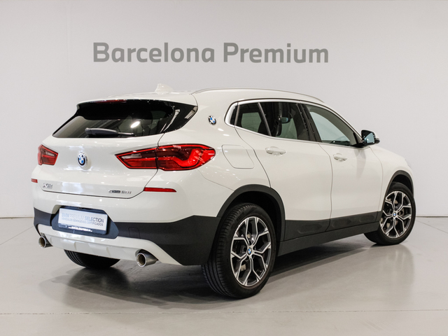 BMW X2 sDrive20i color Blanco. Año 2020. 141KW(192CV). Gasolina. En concesionario Barcelona Premium -- GRAN VIA de Barcelona