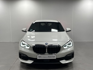 Fotos de BMW Serie 1 116d color Blanco. Año 2021. 85KW(116CV). Diésel. En concesionario Maberauto de Castellón